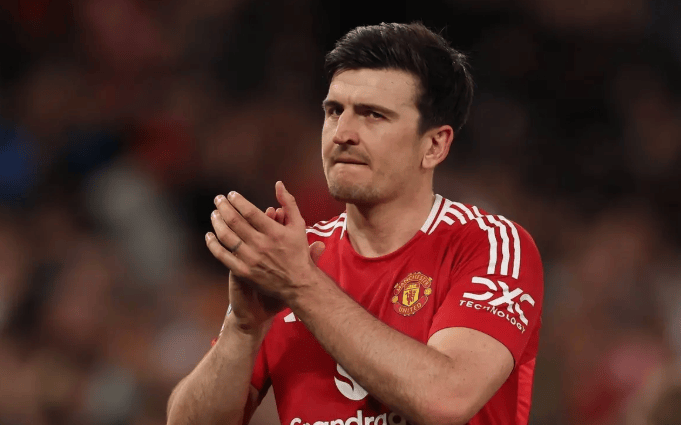 曼联防线告急！致命隐患曝光，技术部门紧急启动特殊预案