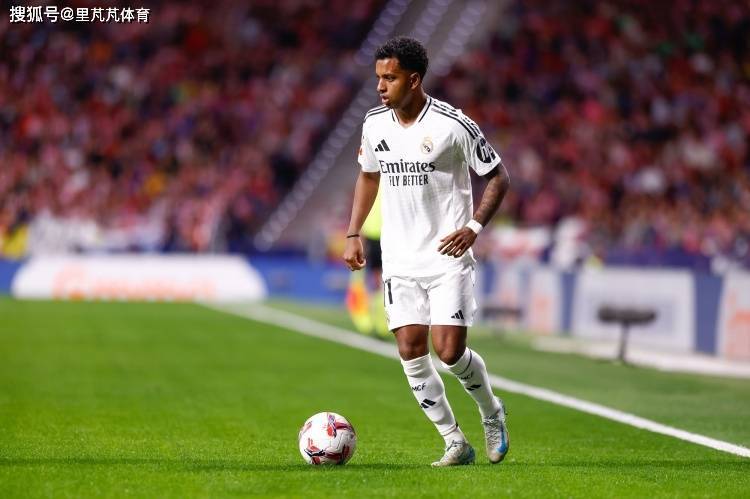 一日英超动向：阿森纳转会停不下来，斯洛特又要面对皇马抢人攻势